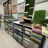 فروش تعدادی استند کاغذدیواری و پارکت