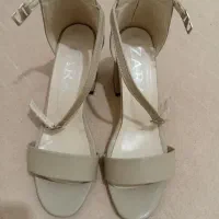 کفش سایز ۳۷ و مانتو و شلوار سایز ۳۶