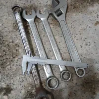 آچار وکولیس|ابزارآلات|رشت, دروازه لاکان|دیوار