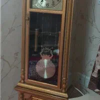 ساعت ایستاده طلایی