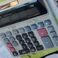 کمک حسابدار آقا