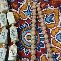 چهار عدد تسبیح و دو تابلو ونیکاد و چهار قل|کلکسیون اشیاء عتیقه|اندیشه, اندیشه فاز ۳|دیوار