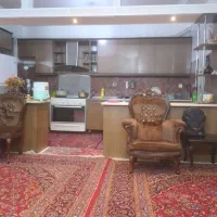 همخونه-یا-همخانه