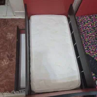 تخت کودک گهوارهای با تشک سالم|تخت و صندلی بچه|تبریز, |دیوار