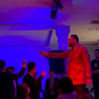 خواننده/مجری/دیجی/گروه موزیک