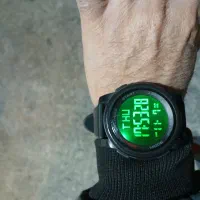 ساعت اسکیمی ضد اب مناسب کوهنوردی