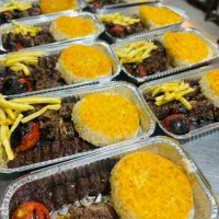 طبخ و سرو غذا برای شرکت ها و مراسمات کترینگ اوتانا
