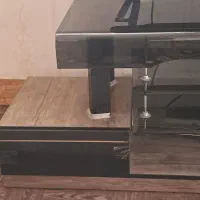 زیرتلوزیونی شیشه ای