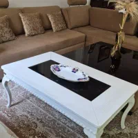 میز جلو مبلی سفید از برند رئال