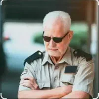 نگهبان در یک شرکت تولیدی