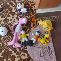 تعدادی سی دی و عروسک و دفترچه...|اسباببازی|صدرا-فارس, فاز ۱|دیوار