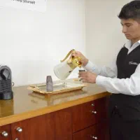 استخدام آبدارچی آقا