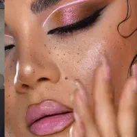 همکاری در سالن زیبایی