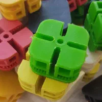 قفسه فلزی مشبک