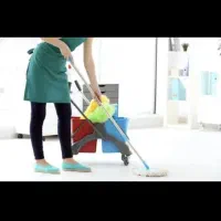 به یک خانم نیازمندیم