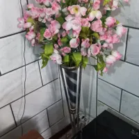 گل وگلدان