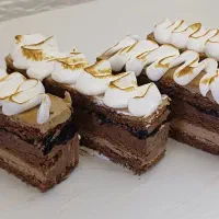 انواع دسرهای فرانسوی در طرح و رنگهای متفاوت|خدمات پذیرایی، مراسم|قزوین, |دیوار