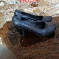 همه کفشا درحد نو می‌باشد|کیف، کفش، کمربند|میانه, |دیوار