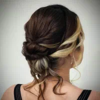 خدمات زیبایی و حرفه ای برای موهای زیبای شما