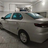 سواری تار V یک رنگ نقره‌ای بدون خط 5دنده