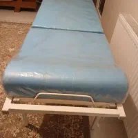 تخت بیمارستانی