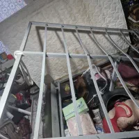 زیر تختی جک دار فلزی
