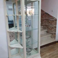 ویترین چهار طبقه شیشه ای درب ریلی