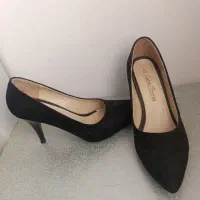 چند جفت کفش و صندل سایز ۳۹