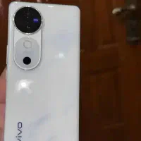 گوشی گوشی ویوو وی 40 با رم ۱۲/۲۵۶ گیگابایت