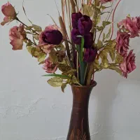 گل مصنوعی زیبا به همراه گلدان