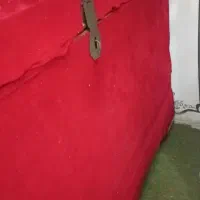 صندوقچه چوبی قدیمی . یک جفت کمد جا لباسی چوبی