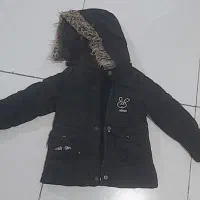 کاپشن دخترانه در حد نو سالم و تمیز