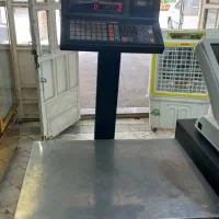 ترازو رادین ۷۰ کیلو سالم و در حد نو با باطری|فروشگاه و مغازه|چهاردانگه (تهران), |دیوار