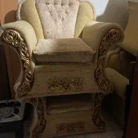 مقداری اثاثیه منزل|مبلمان خانگی و میز عسلی|پیر بکران, |دیوار