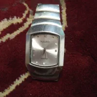 ساعت|ساعت|مشهد, انقلاب|دیوار