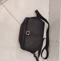 یک عدد کیف زنانه با مدارک دورمیدان ارگ|اشیا|سمنان, |دیوار