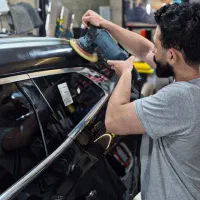 خدمات دیتیلینگ خودرو شاین