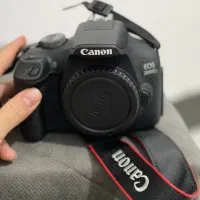 دوربین کنون ۲۰۰۰D