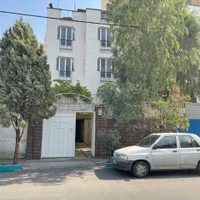 اجاره یکجا ملک در سه طبقه و نیم|اجارهٔ خانه و ویلا|تهران, کاج|دیوار