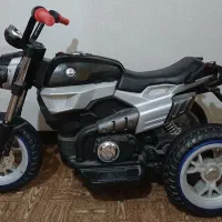 موتور شارژی کارکرده|اسباببازی بچه|اصفهان, باغ فدک|دیوار