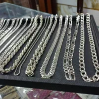 زنجیر و دستبند های نقره ۹۲۵ ایتالیایی و ترک|جواهرات|اندیشه, اندیشه فاز ۱|دیوار