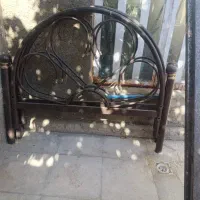 تخت آهنی|تخت و سرویس خواب|شیراز, سهلآباد|دیوار