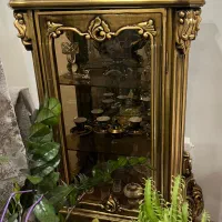 ویترین تمام چوب منبت (کار دست)