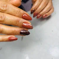 کاشت ناخن