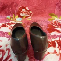 2 جفت کفش دخترانه و زنانه|کیف، کفش، کمربند|پیر بکران, |دیوار