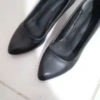 ۲عددلباس درحد ۲جفت کفش درحدنو و روروئک وکاپشن شیک|کالسکه و لوازم جانبی|مشهد, خواجه ربیع|دیوار