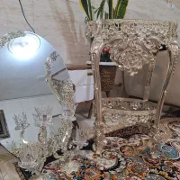 اینه وشمعدان وکنسول