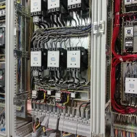 نیازمند کاراموز برق|استخدام صنعتی، فنی، مهندسی|نیشابور, بلوار گلها|دیوار