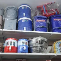 واگذاری اجناس لوازم ریز اشپزخانه و لوازم پلاسکو|قوری، کتری، قهوه‌ساز دستی|اصفهان, شیخ طوسی|دیوار