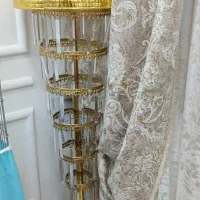 آباژور کریستالی کنار سالنی